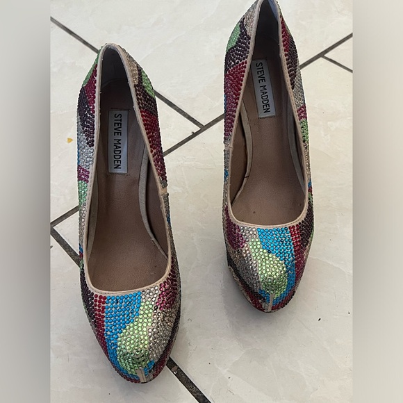 Steve Madden | Dyvinal Multicolor Rhinestone Platform Pumps Women’s Size 8 - Picture 4 of 7